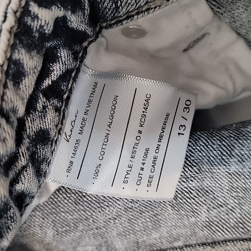 Shorts - Picture 4 of 4